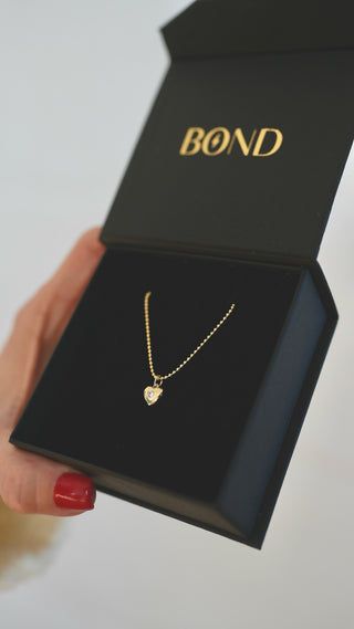 fine jewelry. gold necklace. heart pendant. diamond necklace. 14k gold necklace. valentines day gift