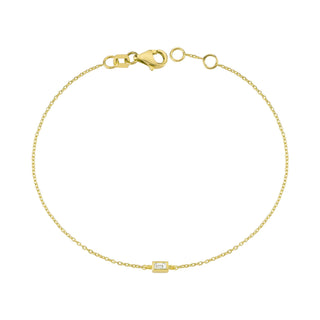 Dainty Baguette Diamond Bracelet in yellow gold
