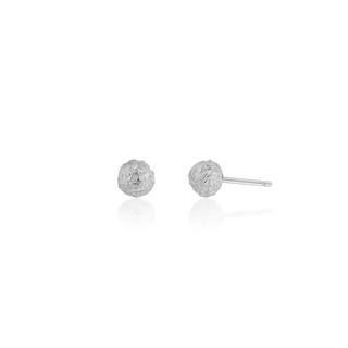 Pair of white gold earrings with foiled texture finish